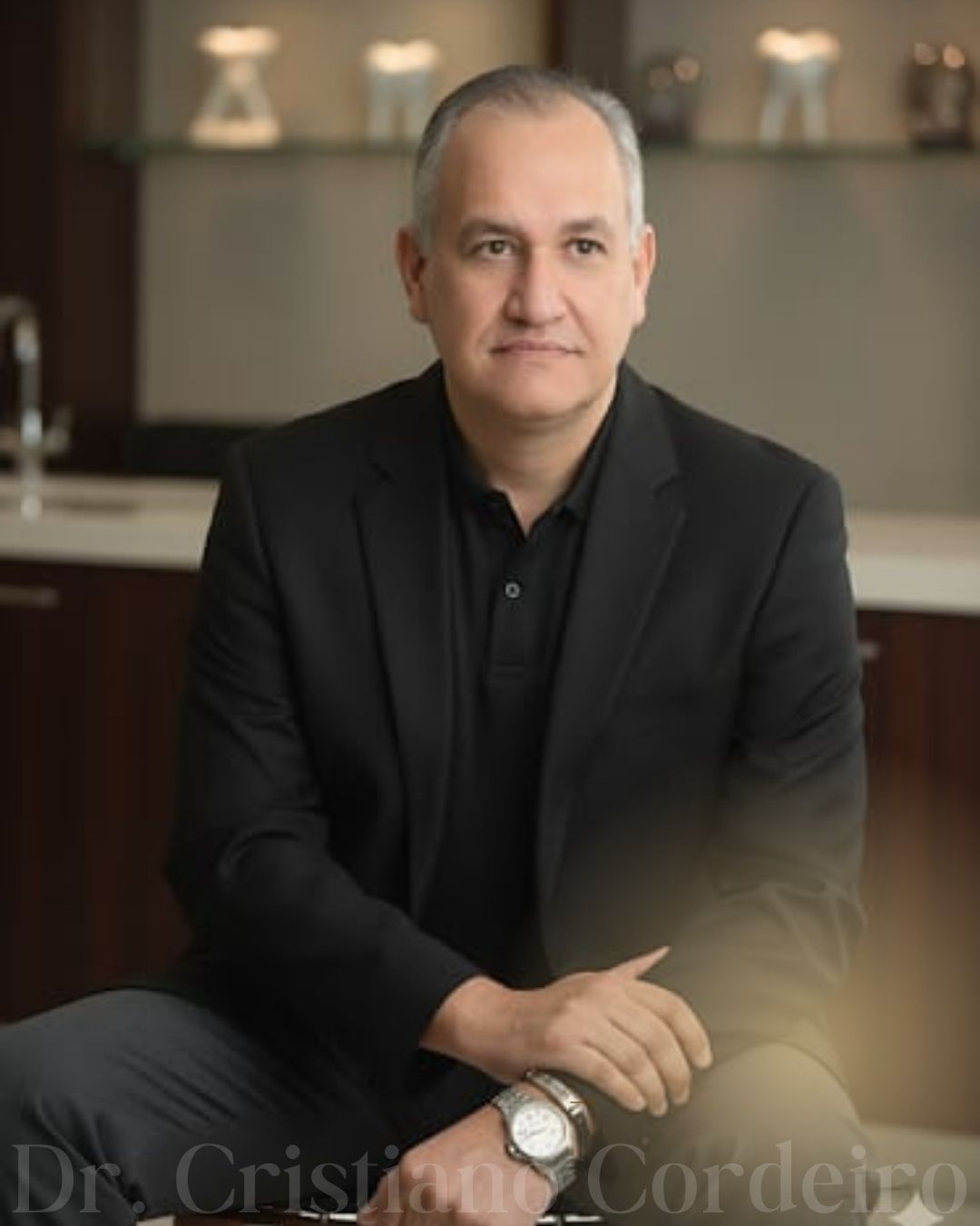Retrato institucional de Dr. Cristiano Cordeiro